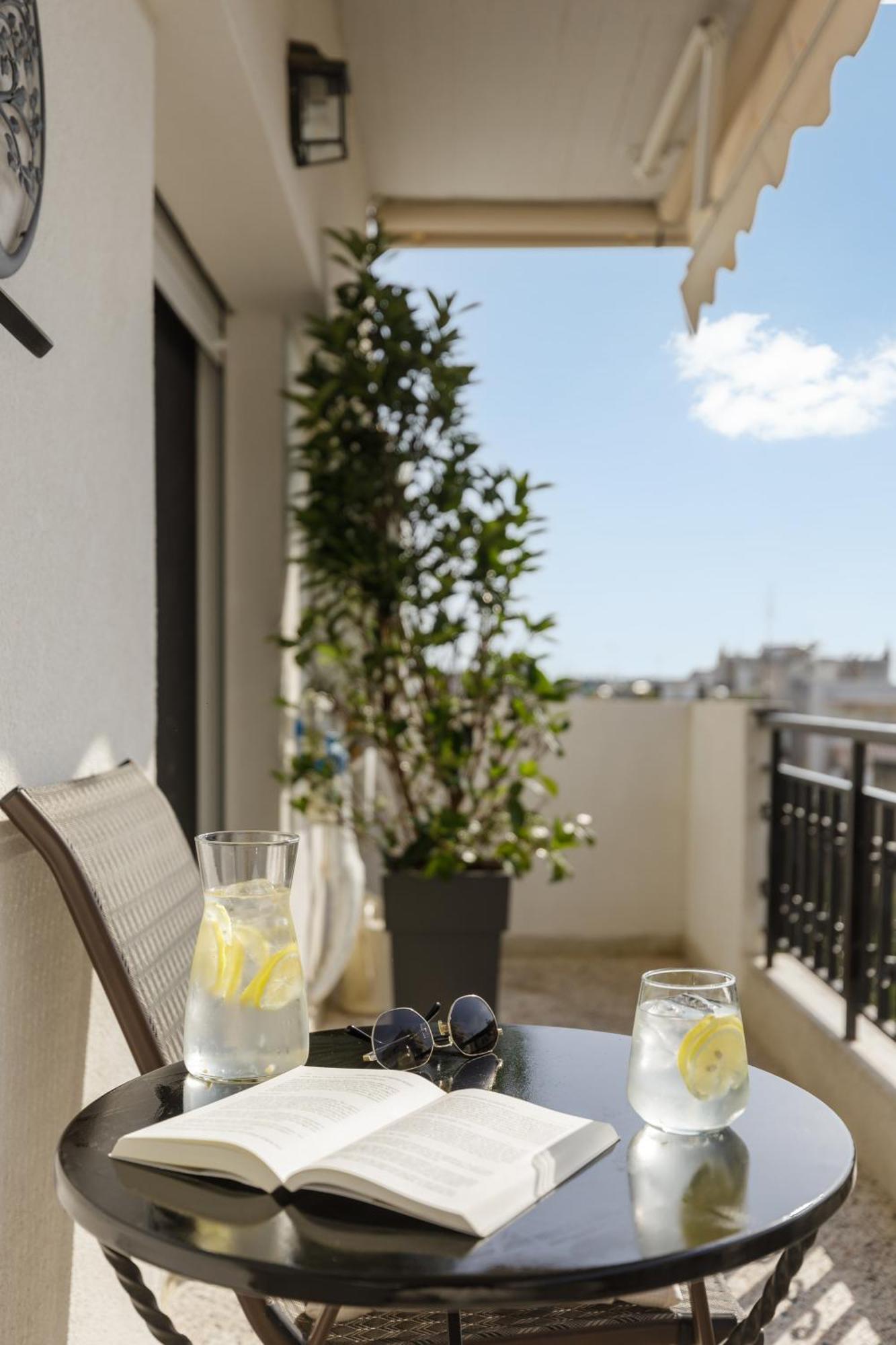 53 Central Luxury Apartment Kalamaria Thessaloniki Exterior photo